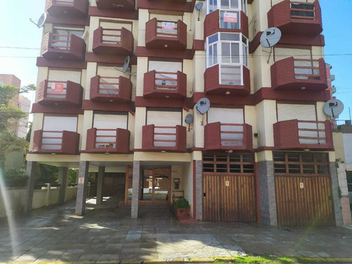 Imagen 2 de 10 de Vendo Departamento De Dos Amb Al Frente C/ Cohera Cubierta!!