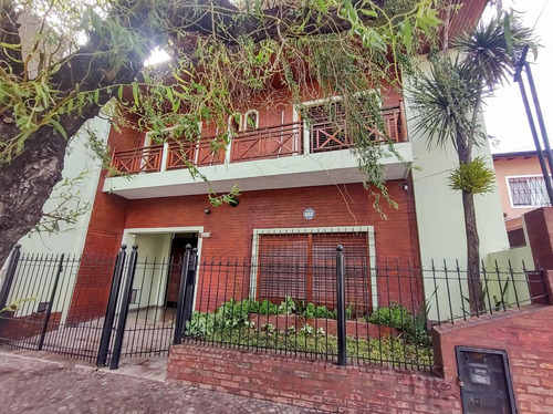  Venta Casa 4 Amb V. Ballester Con Playroom/jardín