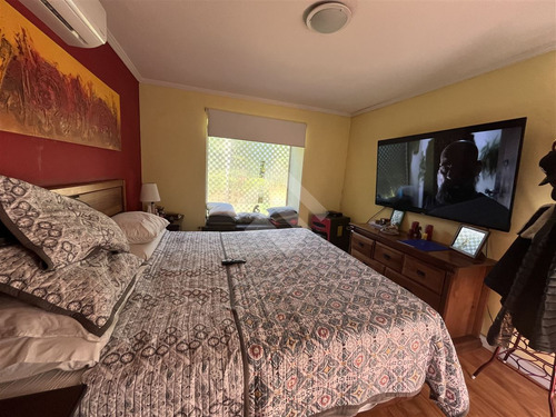 Casa En Venta De 6 Dorm. En La Florida