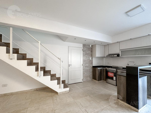 Venta Departamento En Duplex 4 Ambientes Con Terraza Propia Balcon Y Cochera A Estrenar!