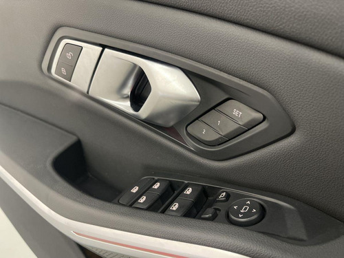 BMW Serie 3 320i 2.0 Sport 16v Turbo Active Flex 4p Automatico