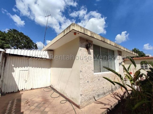 Imagen 21 de 22 de Casa En Venta Zona Oeste Cerca Obelisco,todos Los Servicios, Facil Acceso. Inf. 0424-5620928 Flex 22-15189 Z01