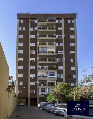 Imagen 1 de 30 de Vende Amplio Departamento Sobre Av. Belgrano Al 2000