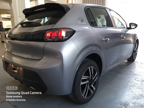 Imagen 4 de 25 de Peugeot 208 Roadtrip 1.6l Am23 0km L
