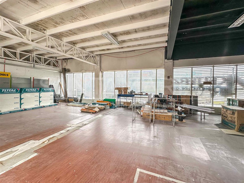 Arriendo Local Comercial Ubicado En Freire, Concepción.
