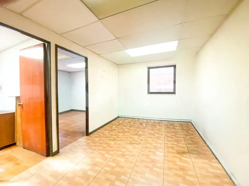 Venta Oficina  Metro P. Valdivia  2 Priv 2 Baños