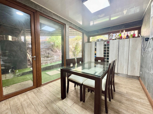 Moderna, Remodelada, En Calle Tranquila Con Seguridad 24-7