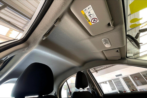 Nissan March 1.6 Sense At