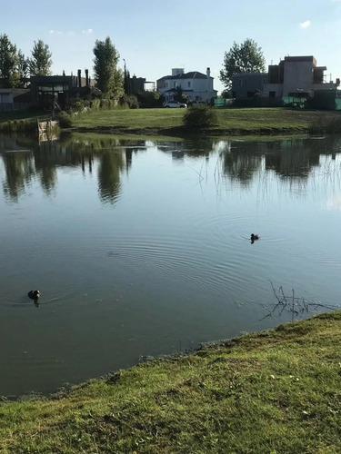 Imagen 1 de 3 de Lote Al Agua - San Benito Villanueva