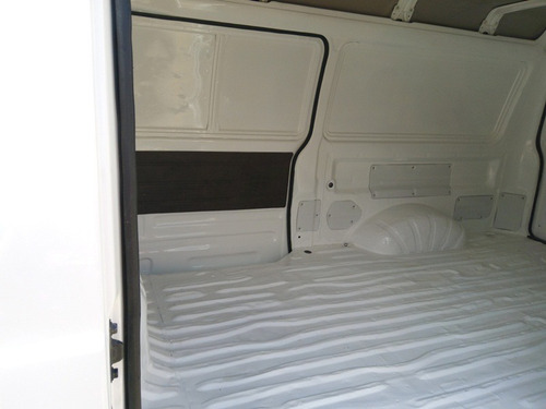 Imagen 7 de 12 de Mitsubishi L300 Panel