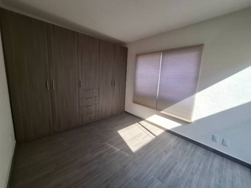 Casa Remodelada En Residencial Las Americas Lll Ecatepec Frente A Plaza Las Américas