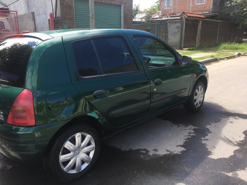 Renault Clio 2002 1.6 Rn Aa