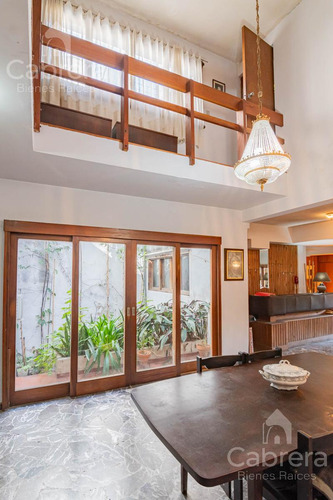 Casa En Venta De 4 Dormitorios En La Plata