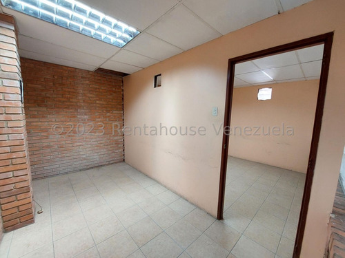 Locales Comercial En Venta En Centro Barquisimeto Lara - %%m-c-t%% Cod. 23 Guion 1 8 8 2 9