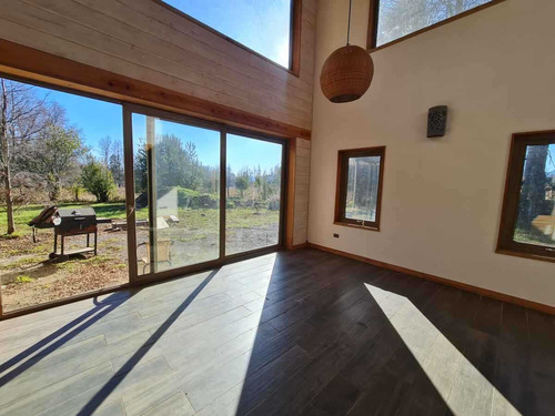 Casa En Arriendo En Loteo Sector Los Riscos (63764)
