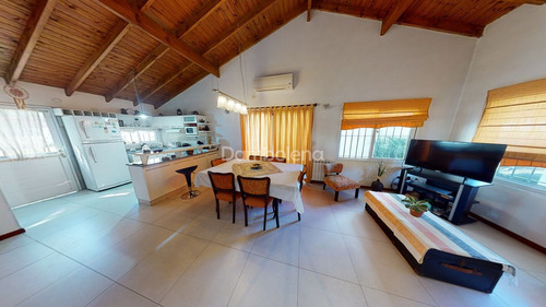 Casa Chalet En Venta O Permuta Ubicado En Francisco Álvarez, Moreno, G.b.a. Zona Oeste