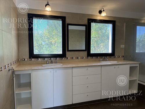 Casa En Venta Los Alamos Haras Santa Maria Con Fondo Libre!