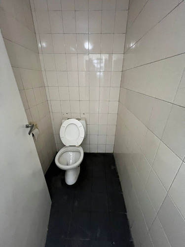 Imagen 7 de 30 de Local Sobre Av. Colón De 226m2 Aproximadamente