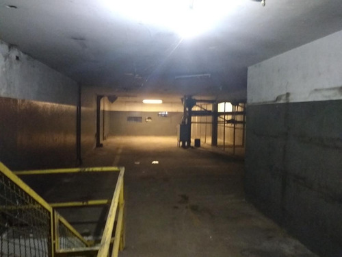 Imagen 7 de 15 de Super Local Ex Casa Tia. 1450 M2 En Pb. Frente A La Estacion De Quilmes.