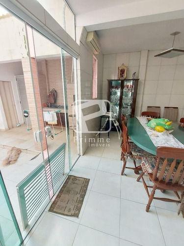 Imagem 8 de 15 de Casa 5 Dormitórios Para Locação Anual Em Balneário Camboriú - 5921