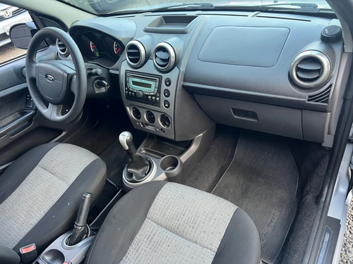 Ford Fiesta 1.6 MPI CLASS SEDAN 8V FLEX 4P MANUAL