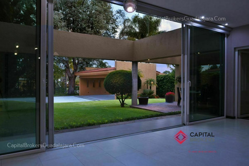 Imagen 6 de 30 de Casa De Super Lujo En Club De Golf Santa Anita Zona Sur
