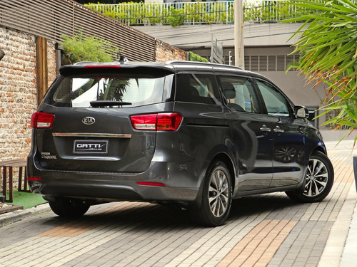 Kia Carnival 3.3 EX V6 24V GASOLINA 4P AUTOMATICO