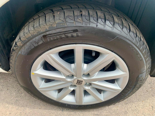 Fiat Cronos 1.3 Drive Cvt
