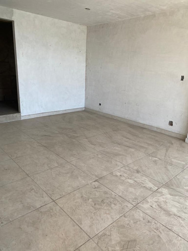 Venta Casa En Obra Con Excelente Vista En Madin