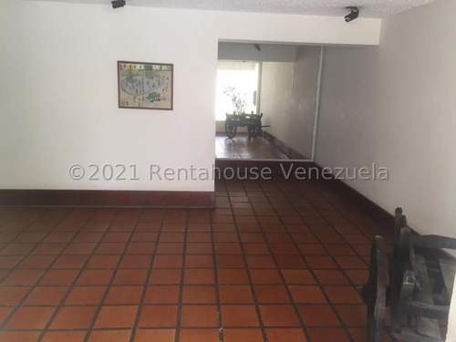 Imagen 13 de 20 de Apartamento En Venta En Cumbres De Curumo 21-22875 Gustavo Nieves 0412 6057058