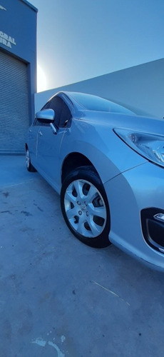 Peugeot 408 1.6 Active 115cv