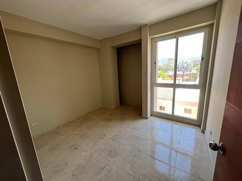 Imagen 9 de 14 de Apartamento En Venta En Mañongo