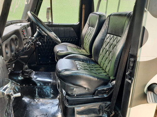 Imagem 8 de 11 de Ford F75 4x4 Gasolina 1975
