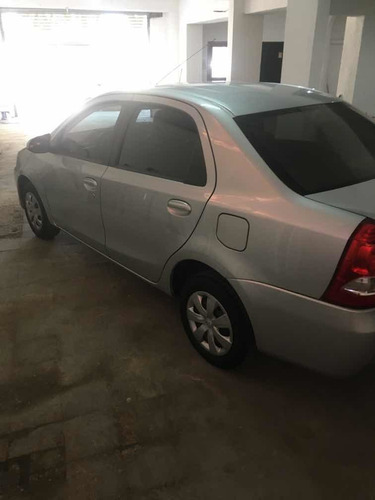 Toyota Etios 1.5 Sedan Xs 2015