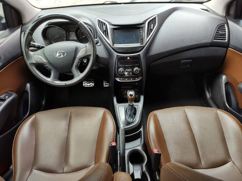 Hyundai Hb20x 1.6 16v Style Flex 4p Automático