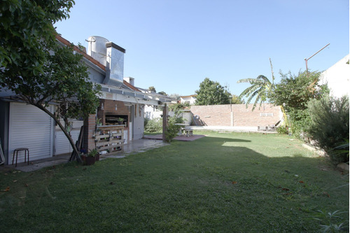  Casa Venta Con Parque Pileta Y Galpón L De Zamora