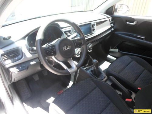 Kia Rio 1.4 Vibrant Mt Full Equipo