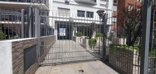 Alquiler De Cochera En Bella Vista Frente A La Plazoleta Joaquín Suarez
