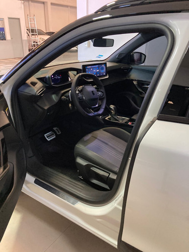 Peugeot 2008 1.0T Allure