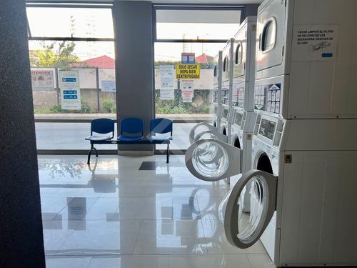Departamento En Venta De 2 Dorm 1b 1e 1bod. En Macul