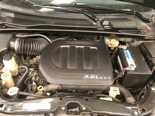 Imagen 15 de 15 de Chrysler Town Country Limited 2013