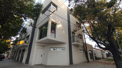 Venta Triplex A Estrenar En 29 Esq 49 - La Plata