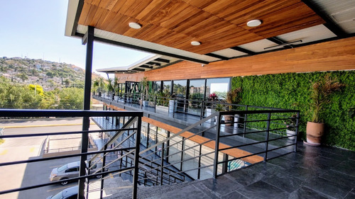 Local En Renta Plaza Avanzza, Av. El Jacal