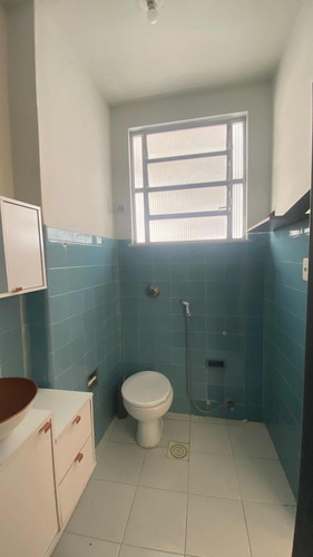Vende-se Apartamento De 2 Quartos Em Icaraí
