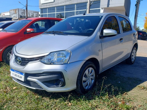 Toyota Etios 1.5 X 5P L16