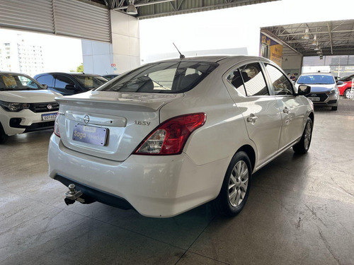 Imagem 3 de 9 de Nissan Versa 1.6 16v Unique (flex)