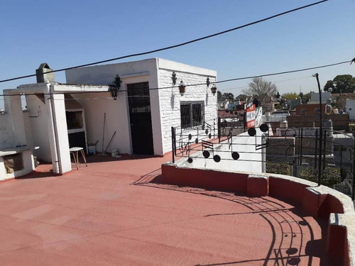 Departamento Tipo Casa En Venta En Remedios De Escalada Oeste