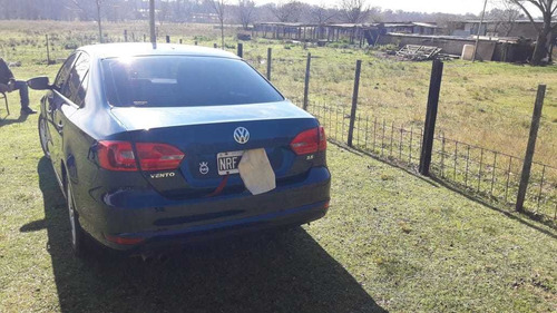 Imagen 4 de 15 de Volkswagen Vento 2014 2.5 Luxury 170cv Tiptronic