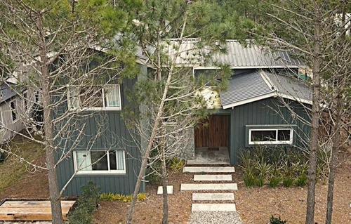 Casa En Venta - 4 Dormitorios 2 Baños - 900mts2 - Pinamar