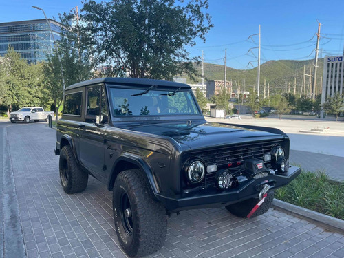 Imagen 3 de 12 de Ford Bronco 4x4